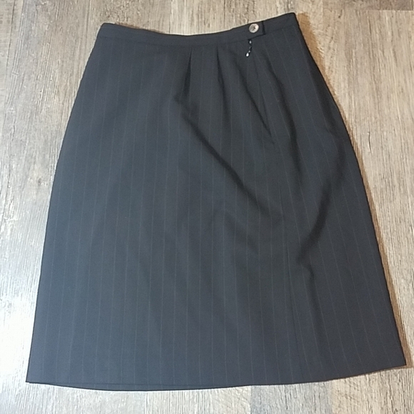 Max Mara Pinstripe Wool Skirt - Picture 2 of 6